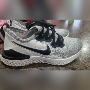Nike Epic React Size 8 Womans